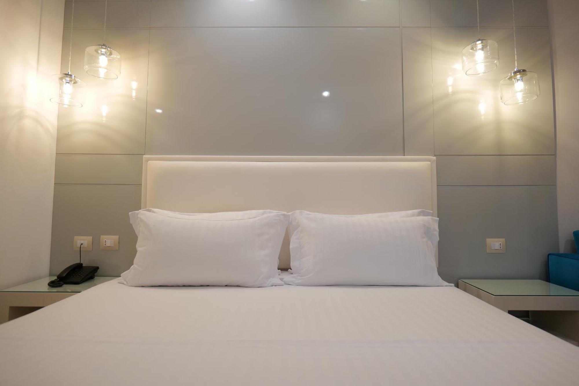Luxury Готель 4*