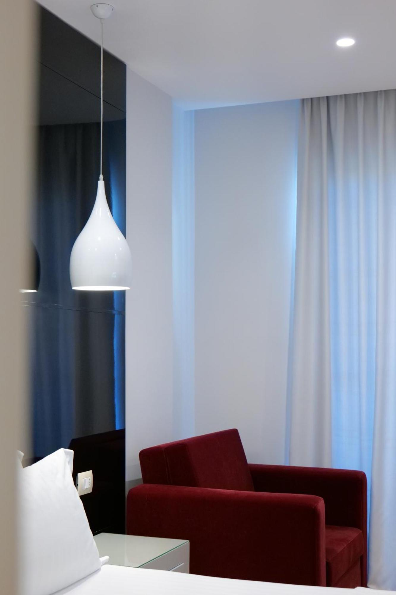 Luxury Готель Ксаміл